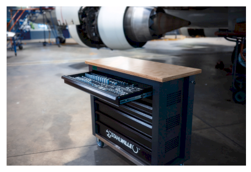 117146-98830179 (11)